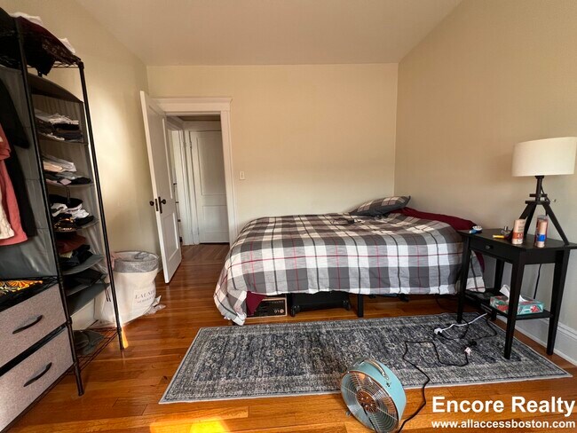 Photo - 1642 Commonwealth Ave Unit 4