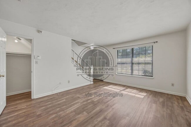 Photo - 2408 Fred Smith Rd