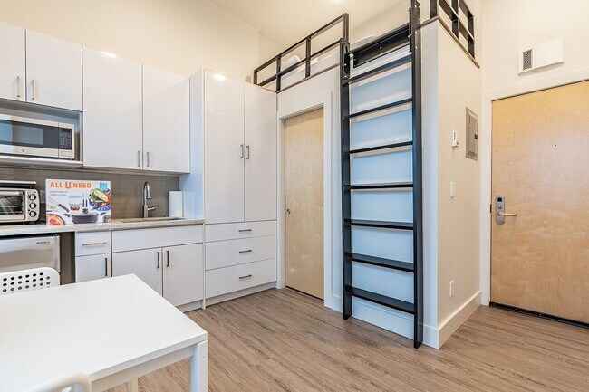 Photo - 423 Terry Apartments in the Heart of First Hill