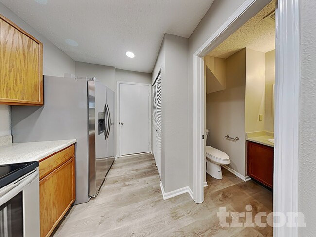 Photo - 631 Fern St