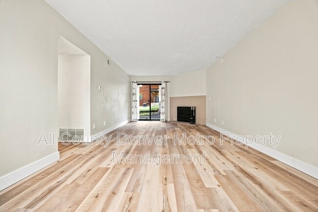 Photo - 433 Wright St