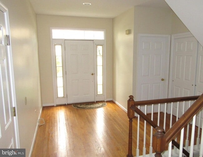 Photo - 525 Southampton Ln