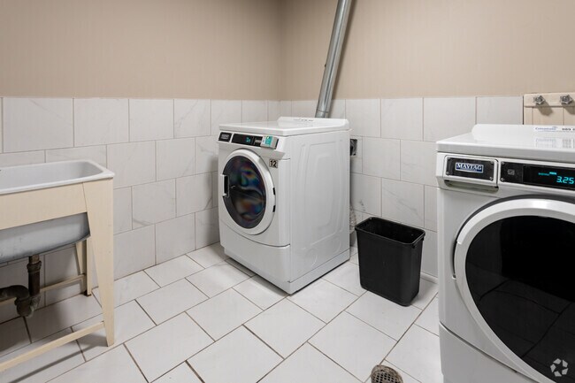 Laundry Room - Hermitage Village Apartments