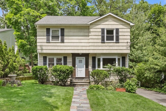 Photo - 125 Brown Rd House