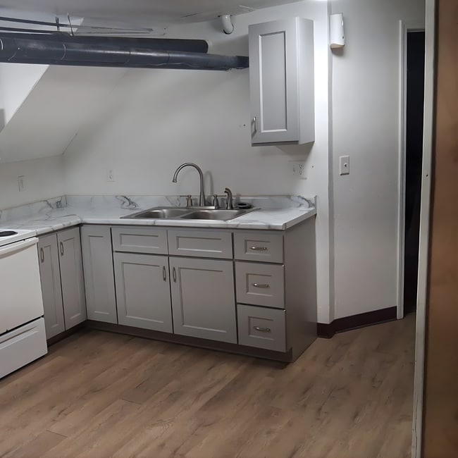 Photo - 802 Main St Unit #5