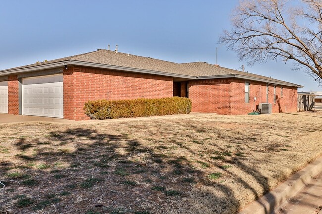 Photo - 17 Wagnon Dr Unit B