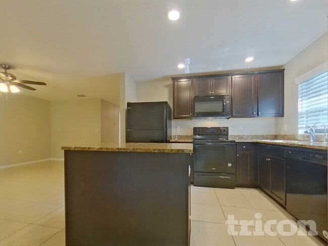 Photo - 2786 Flynn St