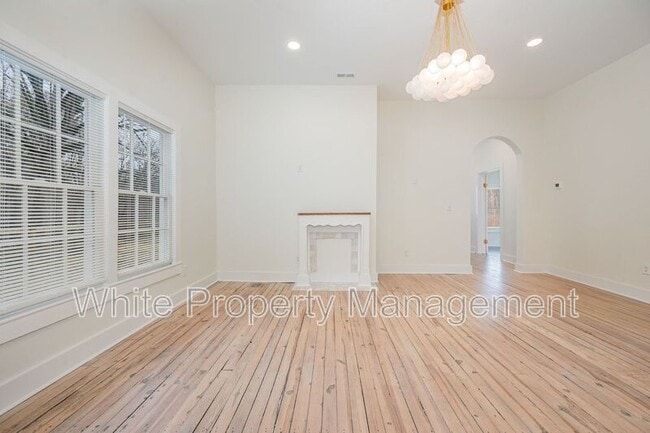 Photo - 3612 E Brief Rd