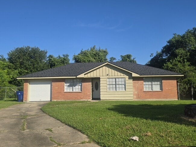 Building Photo - 7518 Hummingbird Ln