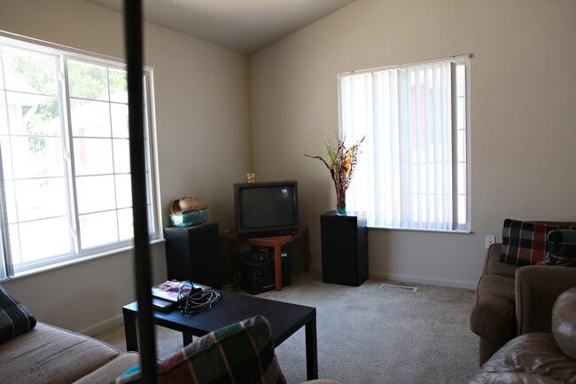 Photo - Kendall Ridge South Apartments