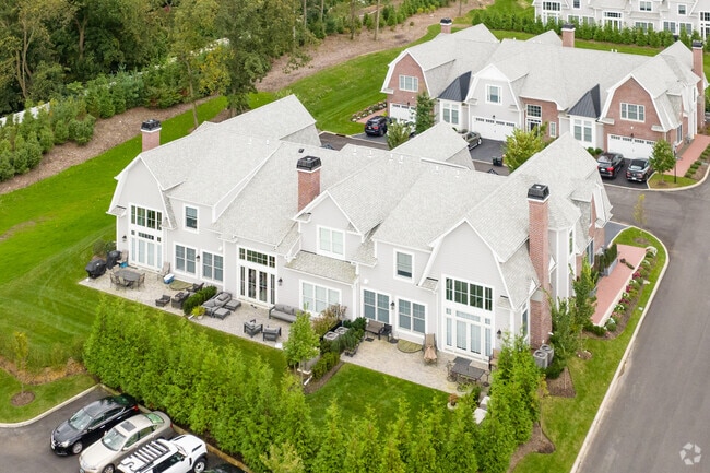 1130 West Jericho Turnpike - Kensington Estates Townhomes