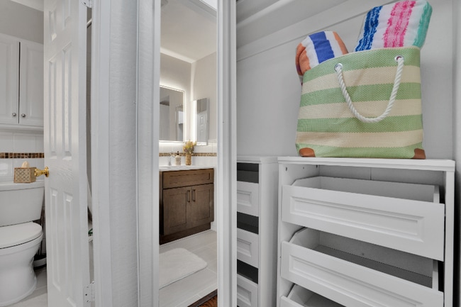 Photo - 320 N Civic Dr Unit 416