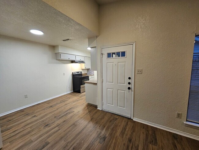 Photo - 3149 Tudor Ln Unidad OD-# 3149