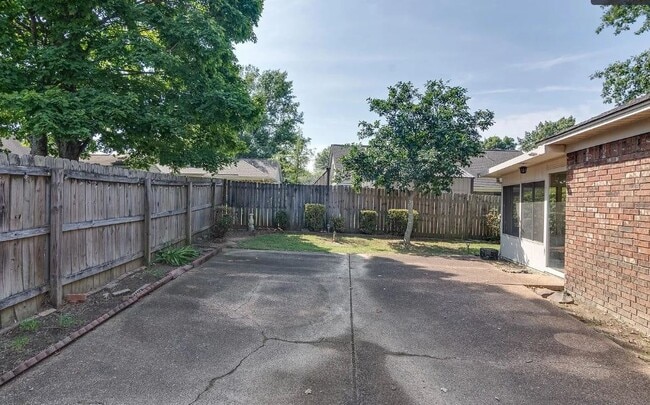 Photo - 3393 Mowrey Cove