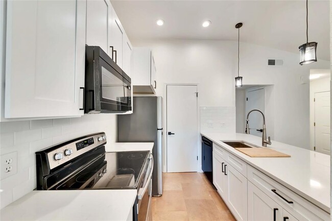 Photo - 7508 St Amant Pl