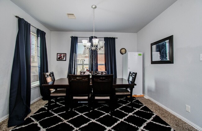 Building Photo - 318 Bolton Dr