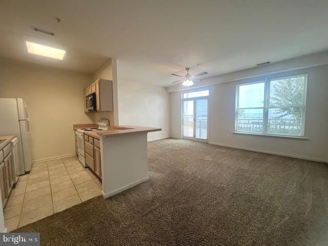 Building Photo - 9000 Bay Ave Unit 106