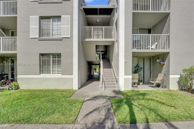Photo - 631 SW 111th Ln Unit 306