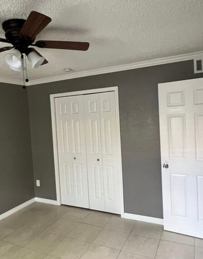 703 Michigan Ct Unit 3