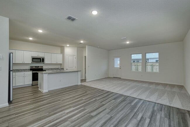 Photo - 212 Wilson Spgs Ln