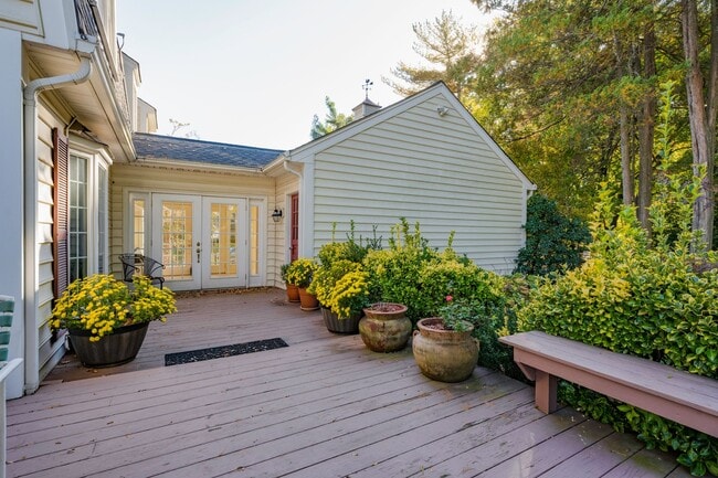 Photo - Amazingly Beautiful Colonial - Montgomery Village - Maryland