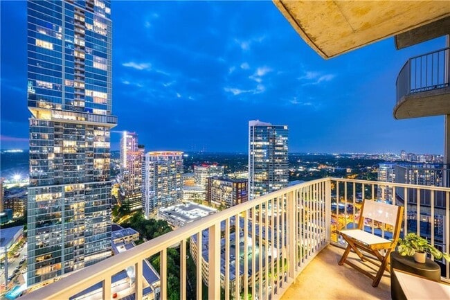 Building Photo - 360 Nueces St Unit 2608