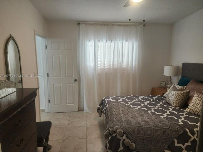 Photo - 3221 SW 93rd Pl