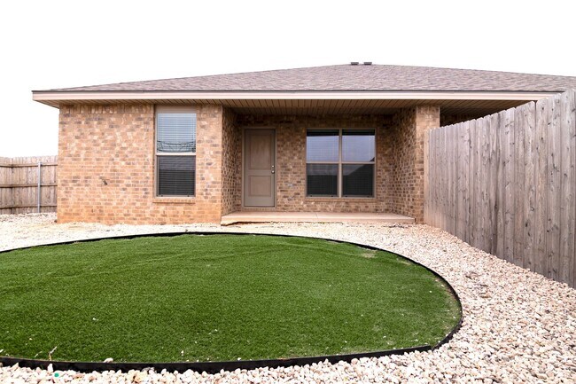 Photo - 1919 Langford Ave Unidad Willowbend - 1919 Langford Ave  A