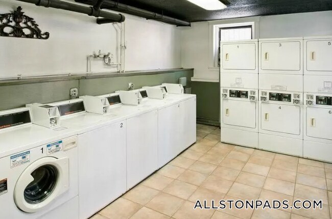 437 Cambridge St Unidad 31
