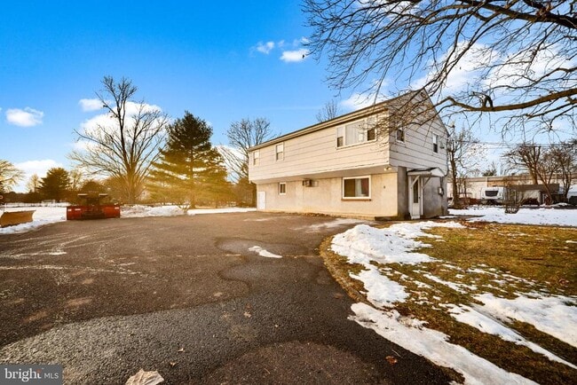 Photo - 842 Bethlehem Pike Unit #B