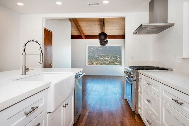 Photo - 2,300sq ft. Mesa Home with Amazing Views!
