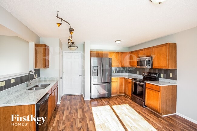 Photo - 15358 Border Dr