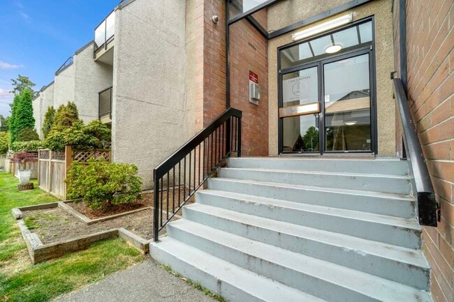 Carlton Park Gardens Apartments
