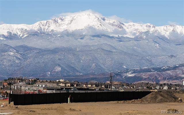 Photo - 6039 Abbey Hill Ln