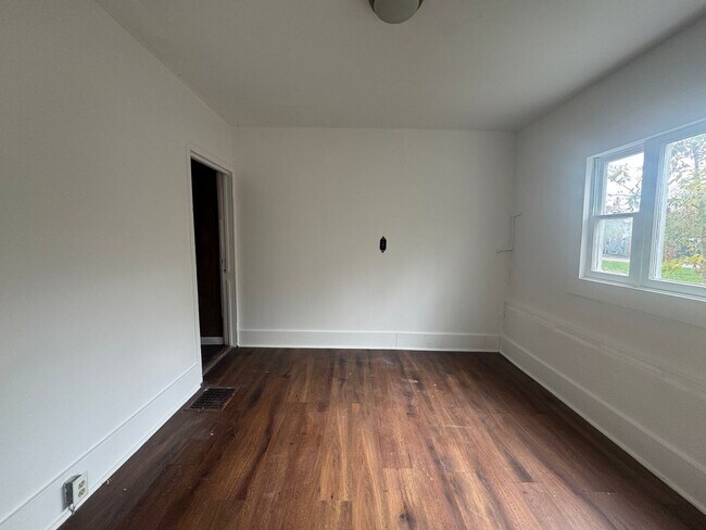 Photo - 213 Depeyster St Unidad Apt #1 Downstairs