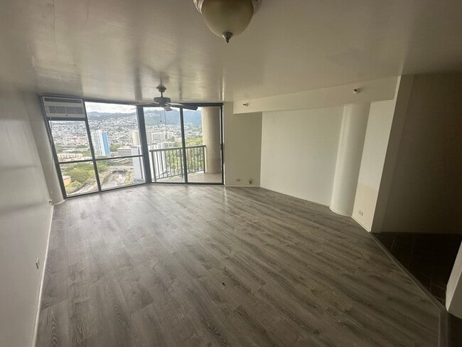 Photo - **PET FREINDLY** 2 BD / 1 BA Unit in Honolulu!