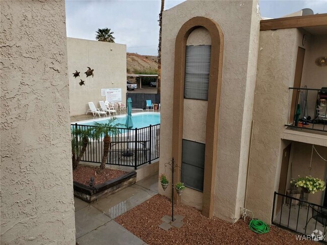 Building Photo - 1280 Mohave Dr Unit 26 Rental