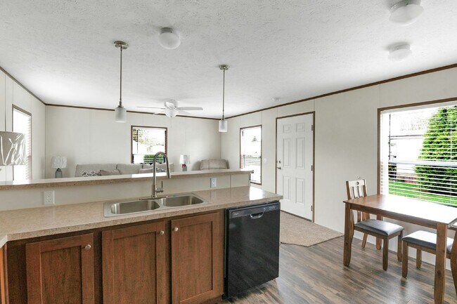 Photo - 5075 Canterbury Ave Casa