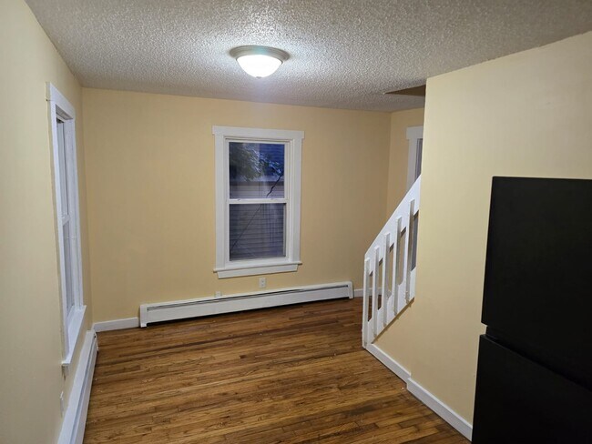 Photo - 48 Bissell St