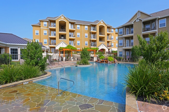 Photo - Falls at Westover Hills