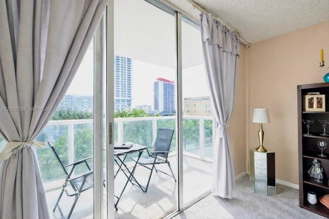 Building Photo - 3800 S Ocean Dr Unit 409