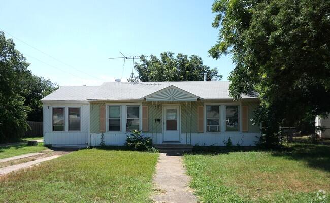 Building Photo - 4305 Rhea Rd Rental