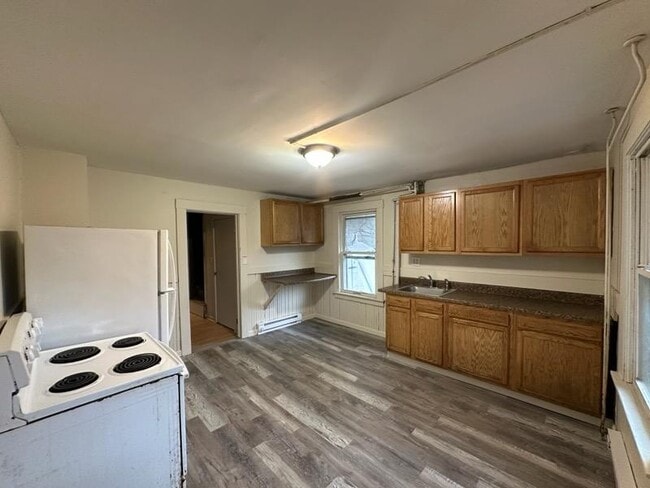 Building Photo - 478 Windham Rd Unit 478 Windham rd