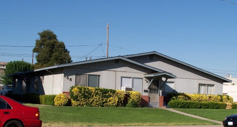 Photo - Eight Fifty-Eight Broadway