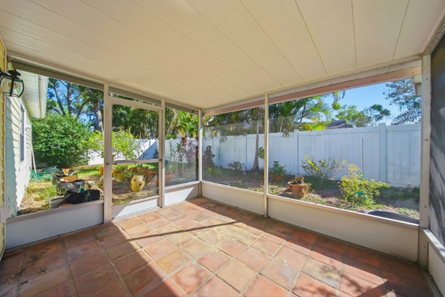 Photo - 2007 Mandalay Ct