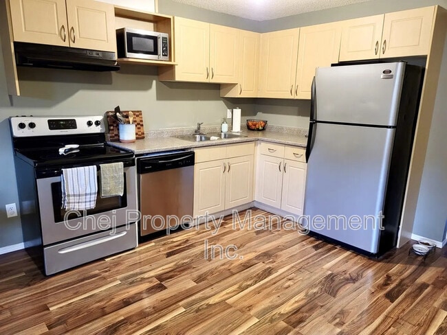 Photo - 148 Brintnell Blvd NW Unit Lower