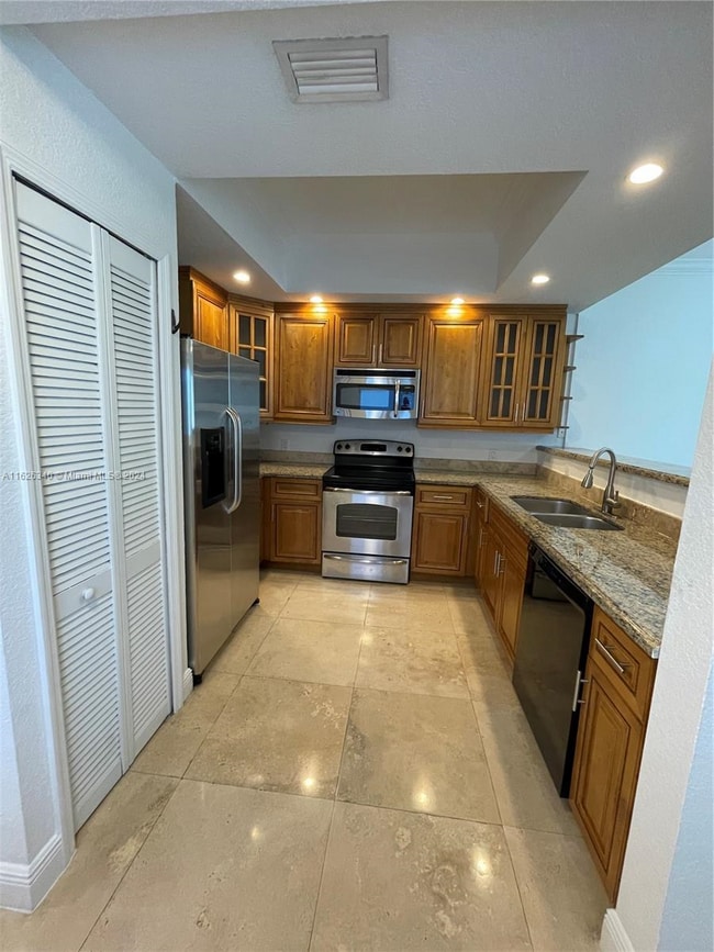 Photo - 3350 SW 25th St