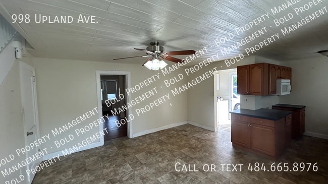 Photo - 998 Upland Ave