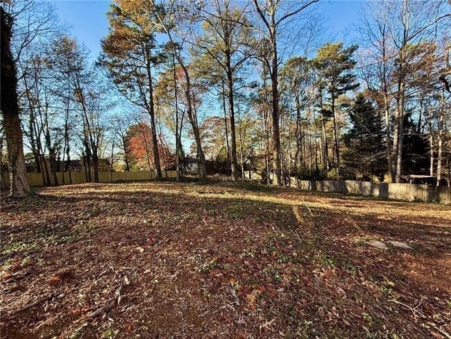 Photo - 2707 Hawk Dr NE