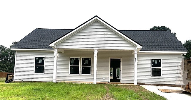 Photo - 400 Henson Cir